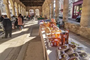 Marché hebdomadaire d'Airvault (samedi matin)