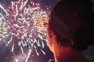 Le village d'Omaha : Feu d'artifice
