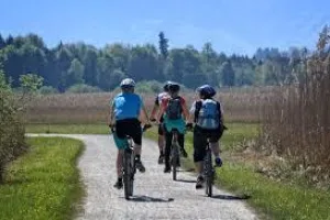Balade paysagère à vélo : Les richesses naturelles d'un héritage pétrolier