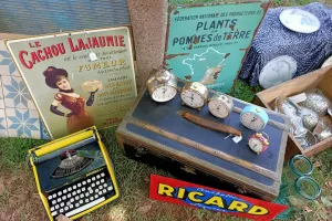 Brocante - Antiquités- Multi-collections