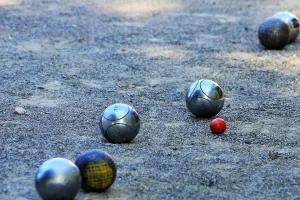 Concours de pétanque