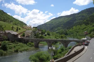 VIDE GRENIER