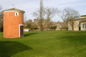Sous les tilleuls d'Adichats