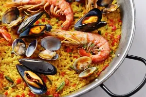 Repas paëlla à Coussergues